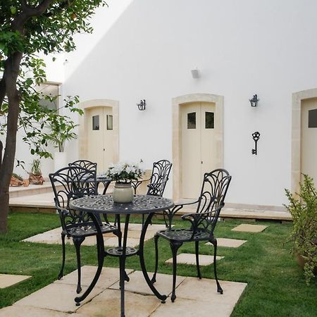 Bed and Breakfast Dimora La Fuga Zollino Екстер'єр фото