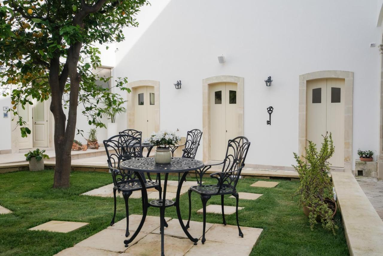 Bed and Breakfast Dimora La Fuga Zollino Екстер'єр фото